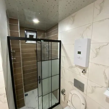 Apartament 1+1 Ev, Kullanisli 57 M2 *